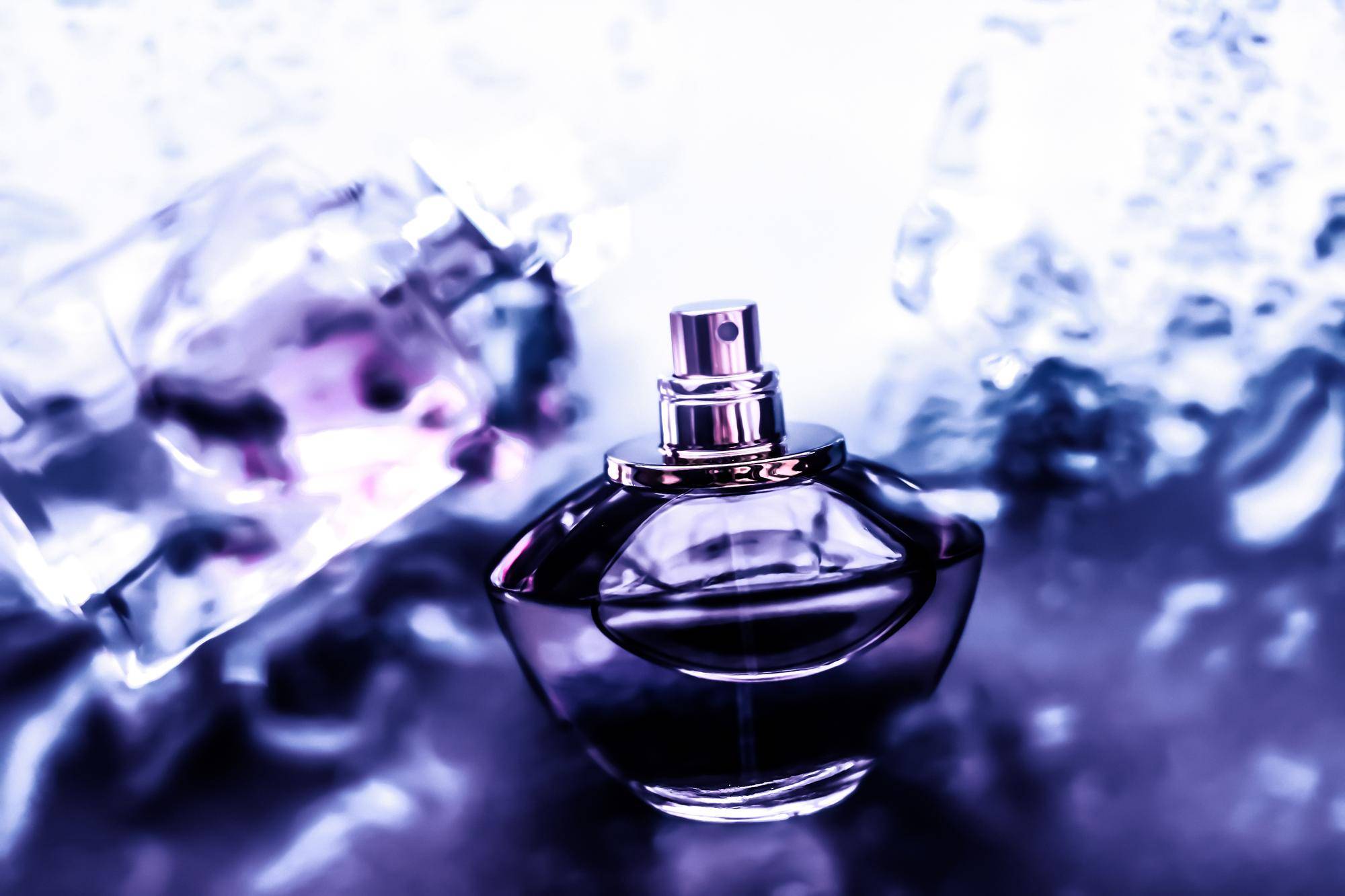 Calvin Klein Euphoria jaki zapach oferuje i dla kogo jest idealny?